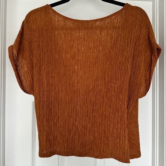ASTR the LABEL Plisse Ribbed Wrap
Crinkled Button Top Rust Size XL - Picture 3 of 11